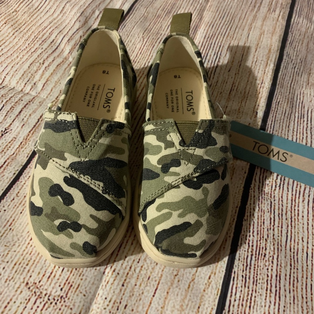 Tom’s toddler shoes